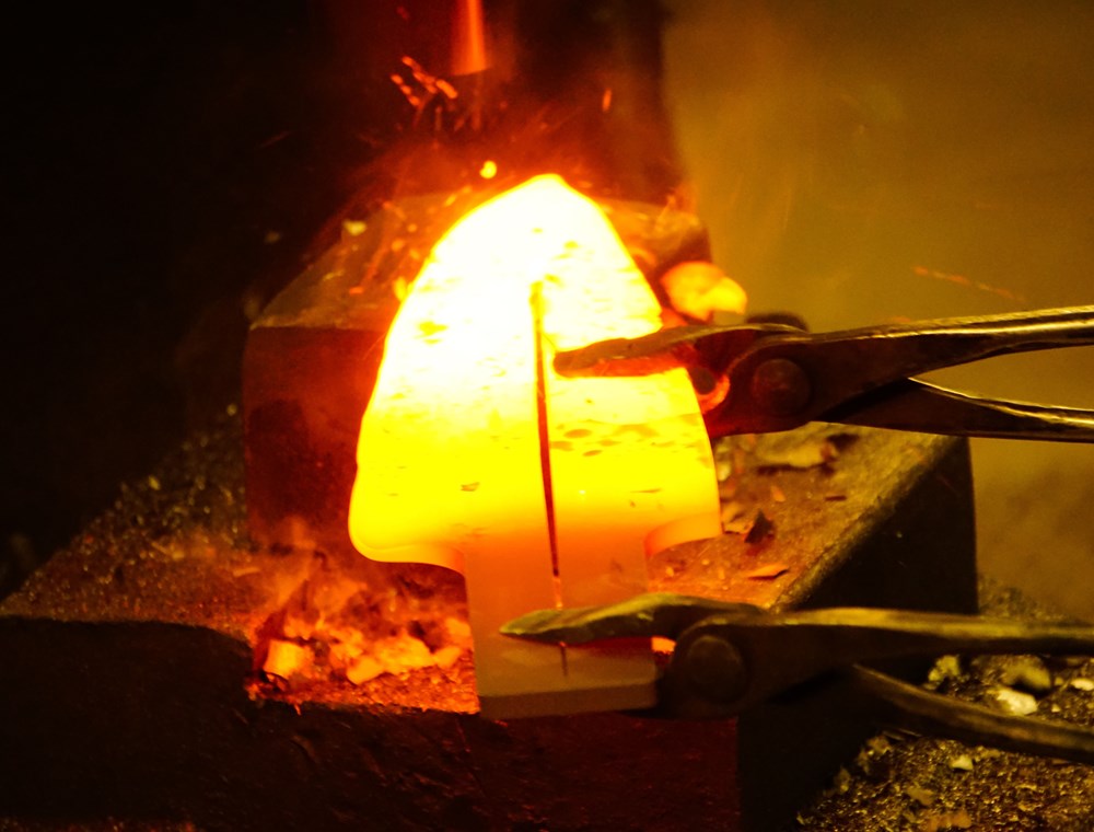 Grondboor met gedraaide punt 8cm verlengbaar afmeting 1270x80